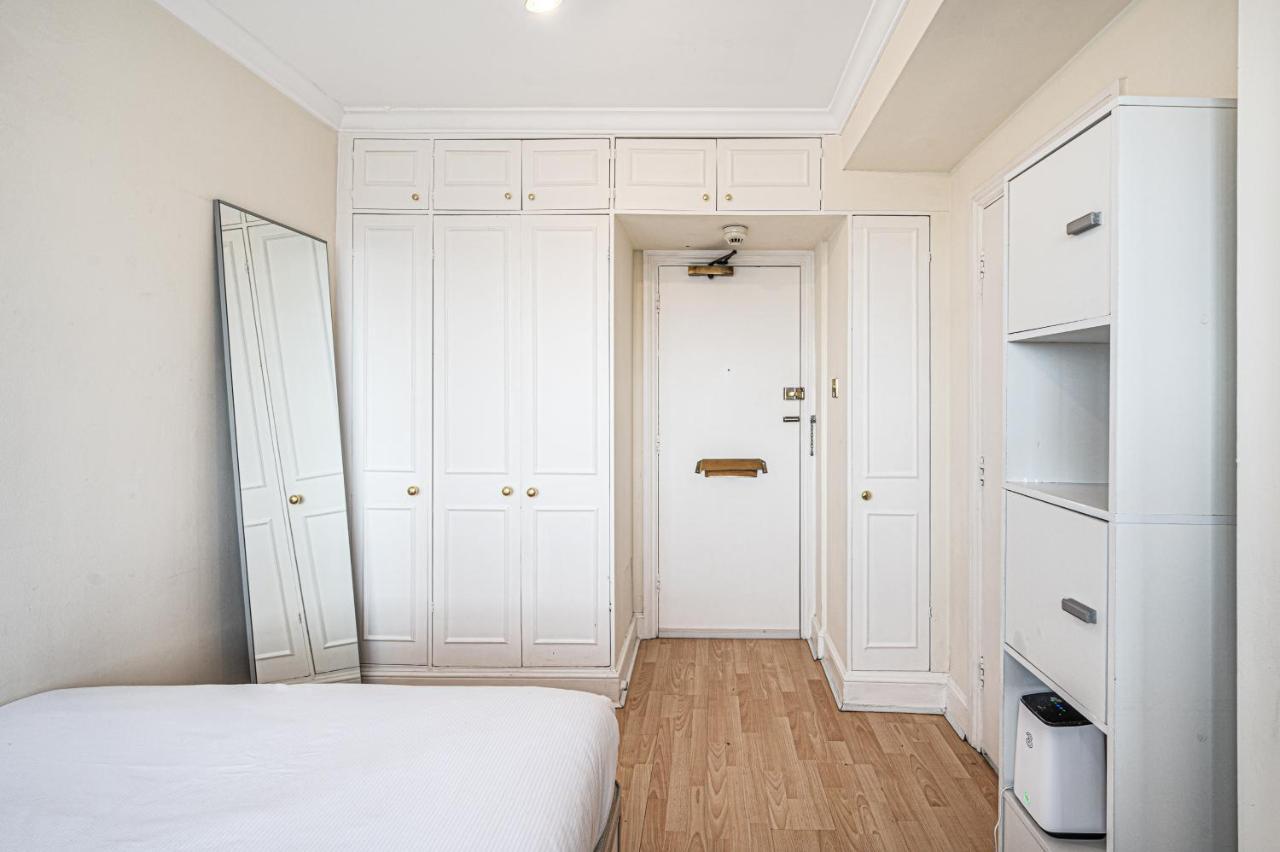 South Kensington Excellent Location At Chelsea Cloister Apartment London