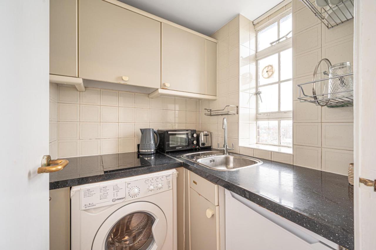 South Kensington Excellent Location At Chelsea Cloister Apartment *